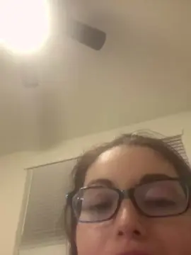 Live Porn with Saphireella92 - Cam4