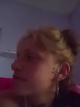 Live Porn with Conejita23_ - Cam4