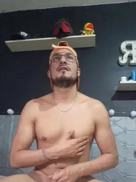 Live Sex with Isain3 - Cam4
