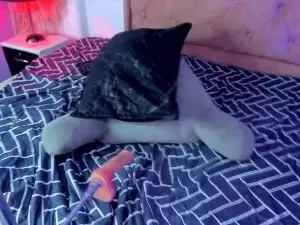 Sex Chat with xcharlotte_ - Cam4