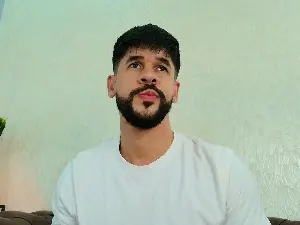 Nude Webcam with Petesevanss - Cam4