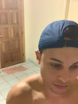 Live Porn with Morenoyboy - Cam4