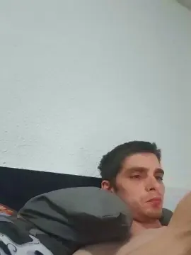 Live Sex Cam with albertillo2 - Cam4