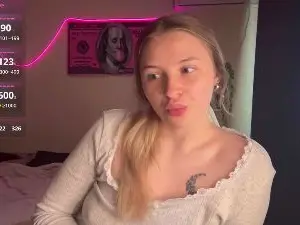Watch Live Sex Cams with BlazingBlonde - Cam4