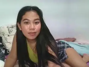 Adult Video Chat with PolyQween - Cam4