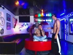 Live Sex Cam with CERUJOIS - Cam4