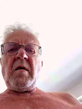 Free Live Porn with oldviceman - Cam4