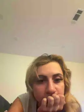 Live Sex with Genie3wishesb - Cam4