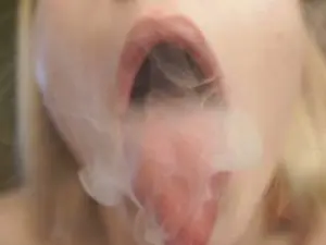 Nude Webcam with KourtneyVallo - Cam4