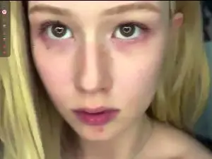 Sex Cam with NovaHoldaway - Cam4