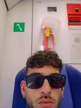Sex Cam with Meastroboris95 - Cam4