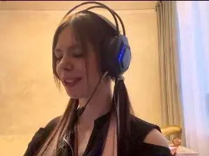 Nude Webcam with KareyPullan - Cam4