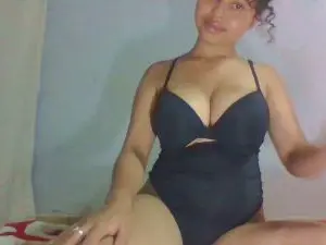 Adult Webcam with Maellah22 - Cam4