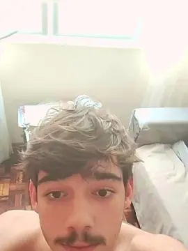 Live Sex Cam with latino77_sexy - Cam4
