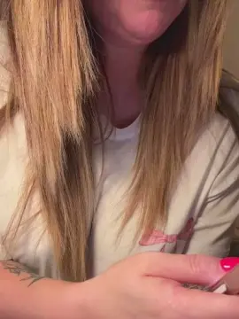 Sex Chat with Lucy_Louxx - Cam4