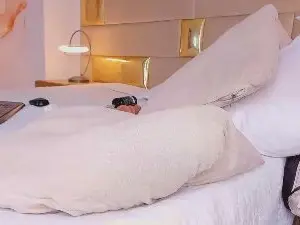 Best live sex cam show with lesly_cute - Cam4