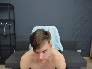 Watch Live Sex Cams with BradyFlint - Cam4