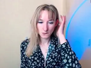 Nude Webcam with LillyBluee - Cam4