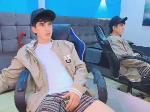 Free Live Porn with Jheampiero - Cam4