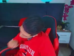 Nude Webcam with AdamsWalkerr_ - Cam4