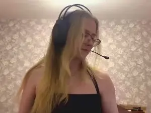 Adult Webcams with KarolPiefer - Cam4