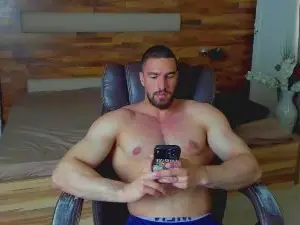 Adult Webcams with IvanHyde - Cam4
