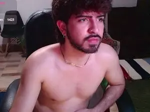 Free Live Porn with Leoliciousss - Cam4