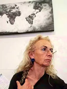 Adult Video Chat with clarabela1 - Cam4