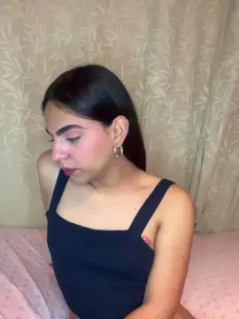 Nude Webcam with Katerinnauu - Cam4