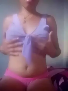 Live Sex with avrilas - Cam4