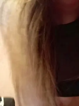 Watch Live Sex Cams with dzinblondi - Cam4