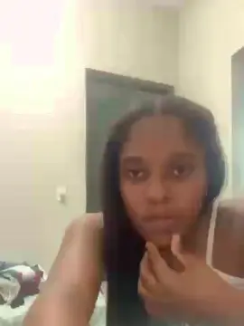 Best live sex cam show with Camillevi31 - Cam4