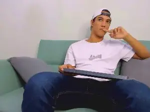 Sex Chat with KyrozStorm - Cam4