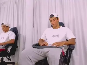 Private Sex Chat with KyrozStorm - Cam4