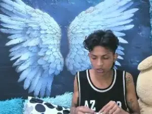 Nude Webcam with chico_latino23 - Cam4