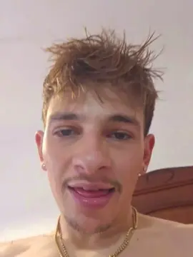 Sex Chat with CezarCc - Cam4