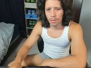 Sex Chat with Tonnymiller - Cam4