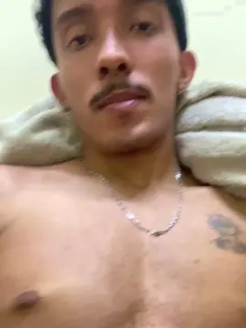 Free Porn Cam with MavyFelipe - Cam4