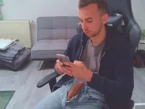 Private Sex Chat with Runtasty96 - Cam4