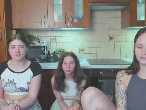 Live Sex Cam with HotCaramelsTrio - Cam4