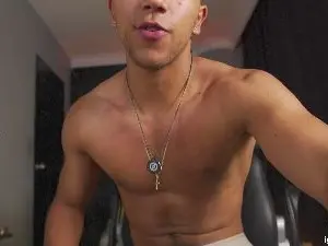 Free Live Porn with Colstorw_ - Cam4