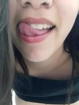 Live Sex Cam with Yeenn - Cam4