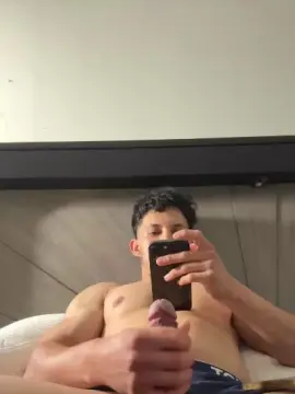 Free Porn Cam with Esauhott - Cam4