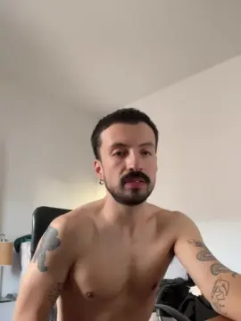 Best live sex cam show with juanneutro - Cam4