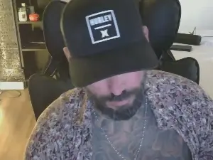 Sex Cam with Troublesum01 - Cam4