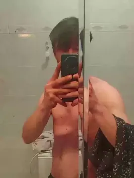 Live Sex with Pacoilcapo21 - Cam4