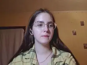 Nude Webcam with RoxanaKneisler - Cam4