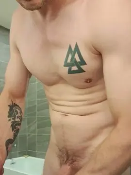 Free Porn Cam with Adamd925 - Cam4