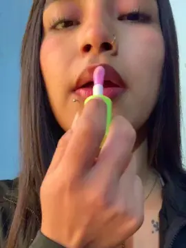 Free Live Porn with Miel98 - Cam4