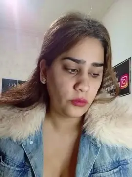 Watch Live Sex Cams with Nahiarabiel - Cam4